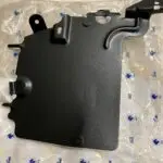 پایه نگهدارنده واحد کنترل الکترونیکی موتور (ECU والئو، زیمنس، کانتیناتال و غرب استیل- قبل از سال 1392) پژو 206 تیپ 2، 5، وی 8، 207 دنده ای