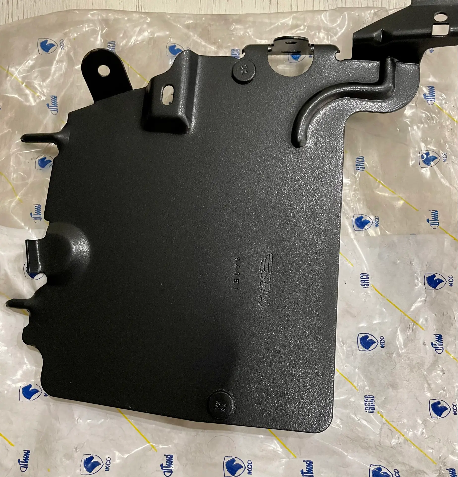 IMG_3014 پایه نگهدارنده واحد کنترل الکترونیکی موتور (ECU والئو، زیمنس، کانتیناتال و غرب استیل- قبل از سال 1392) پژو 206 تیپ 2، 5، وی 8، 207 دنده ای - تصویر 1